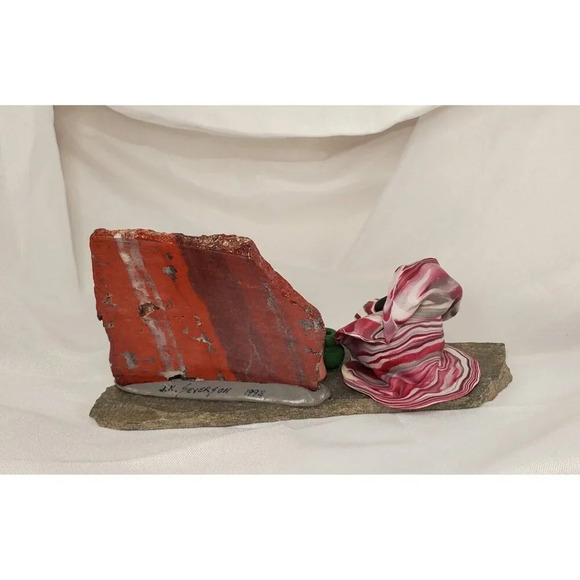 Southwestern Native Clay Figurine On Slate And Jasper Signed By J.K. SEVERSON - Picture 6 of 15